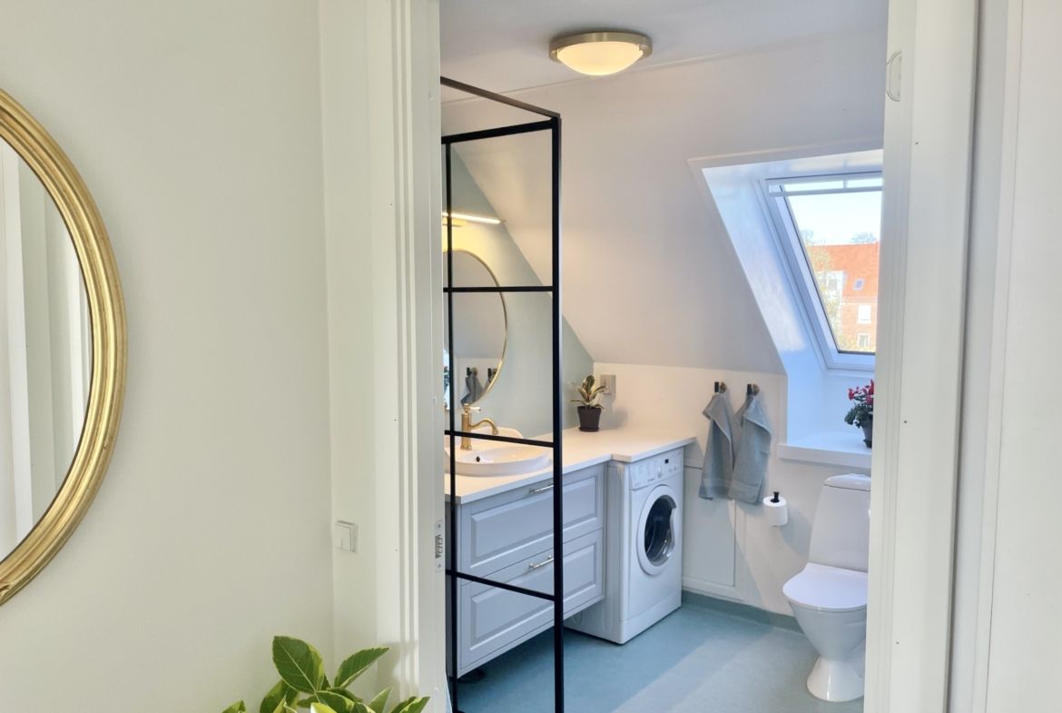 Lys “ny” lejlighed, gammel bymidte, Fredericia