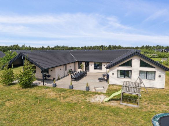 Skanlux – poolhus – Vestjylland